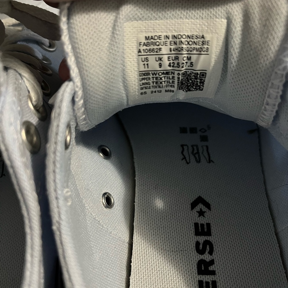 Converse Sneakers - Picture 6 of 6